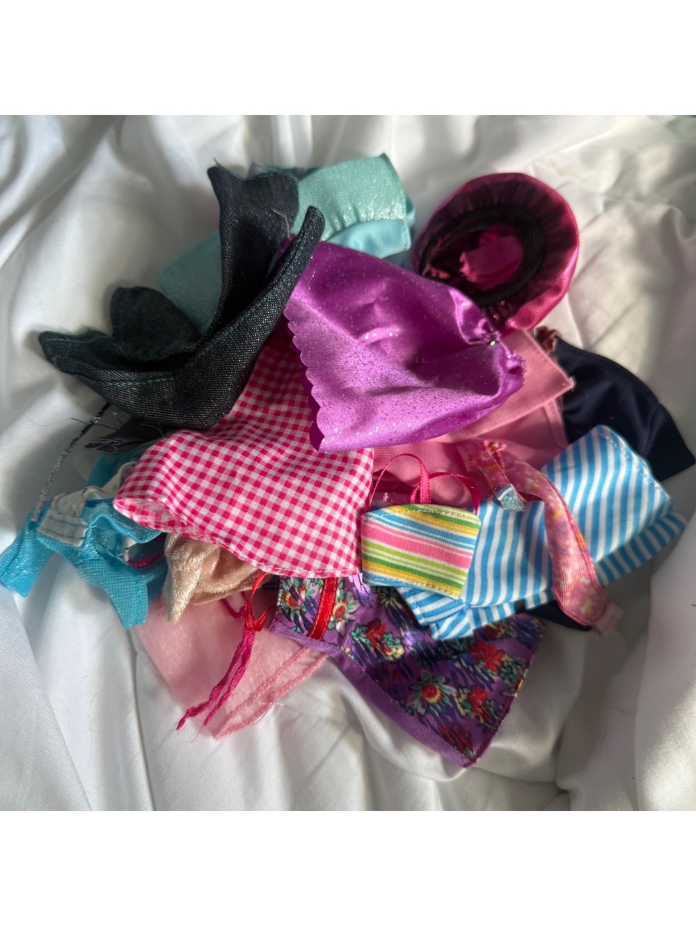 barbie doll clothing bundle